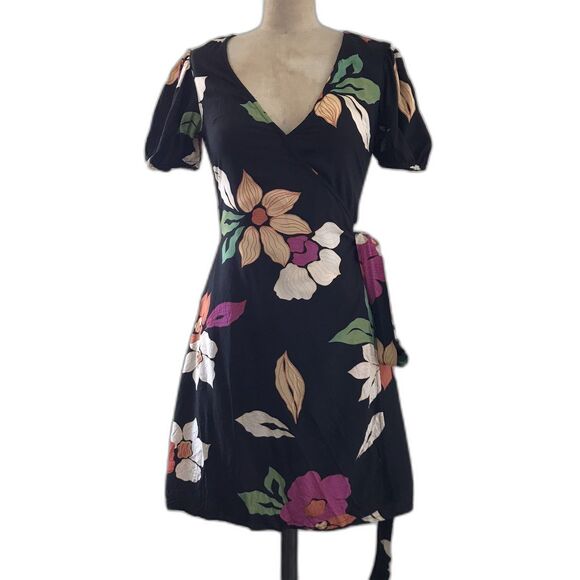 Billabong Black Colorful Floral Short Sleeve V Neck Mini Wrap Dress - XS - Picture 3 of 9